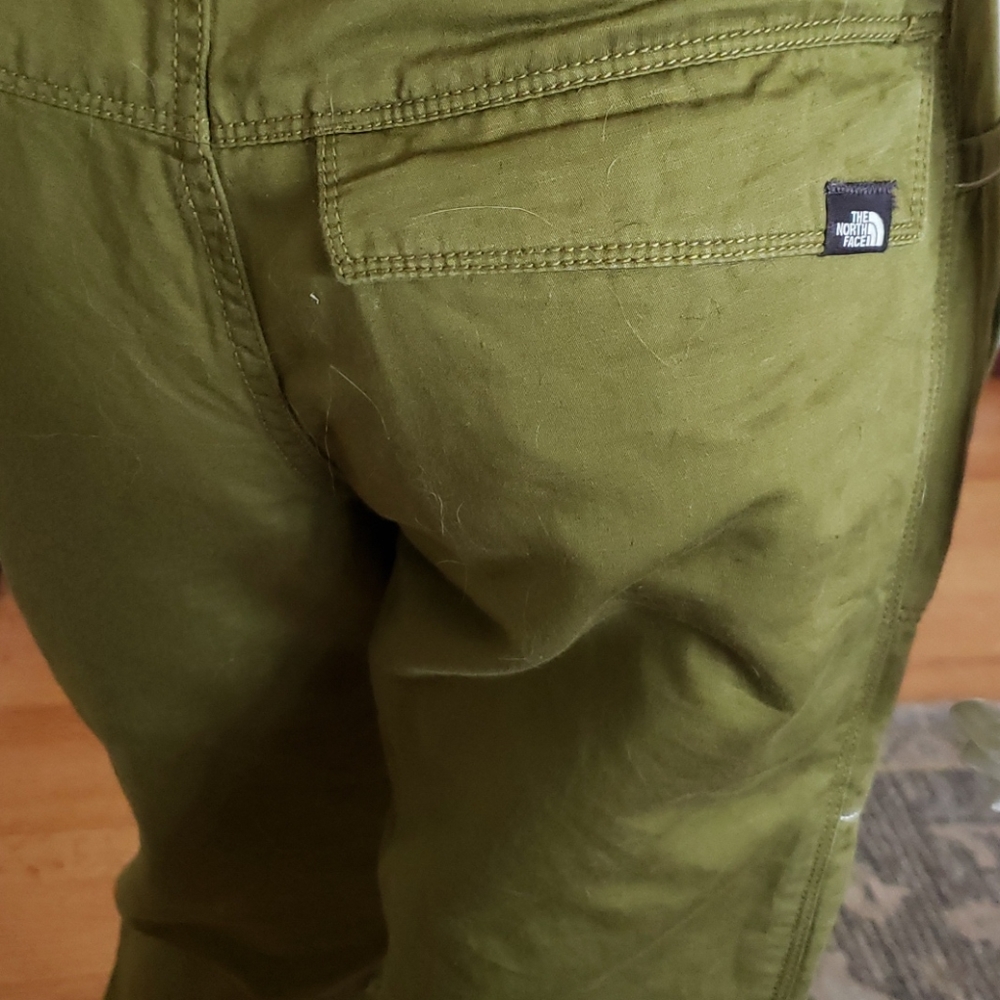 The North Face green pants size 6 - Picture 4 of 4